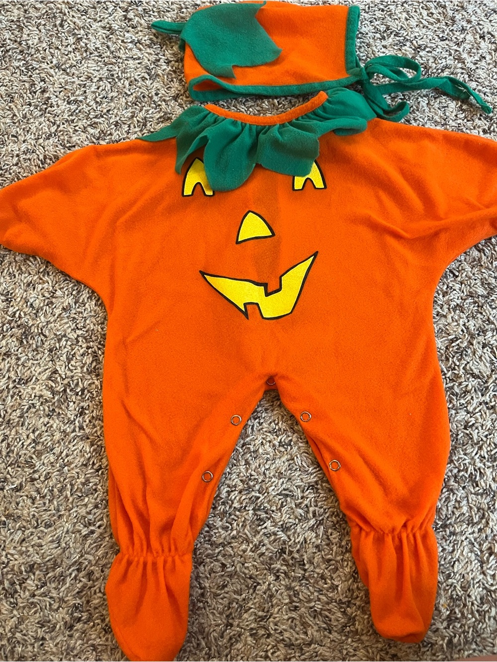 90s/Y2K Honors Baby Pumpkin Baby Halloween Costume w/ Hat - Vintage, Nostalgic